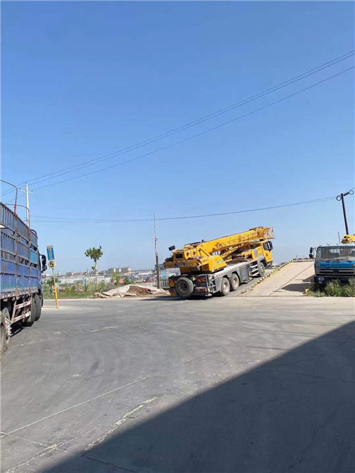 平安区25吨吊车的租赁价格大概是多少？