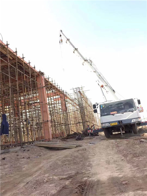 平安区25 吨、50 吨吊车怎么选？多大重量 / 半径适合对应车型？