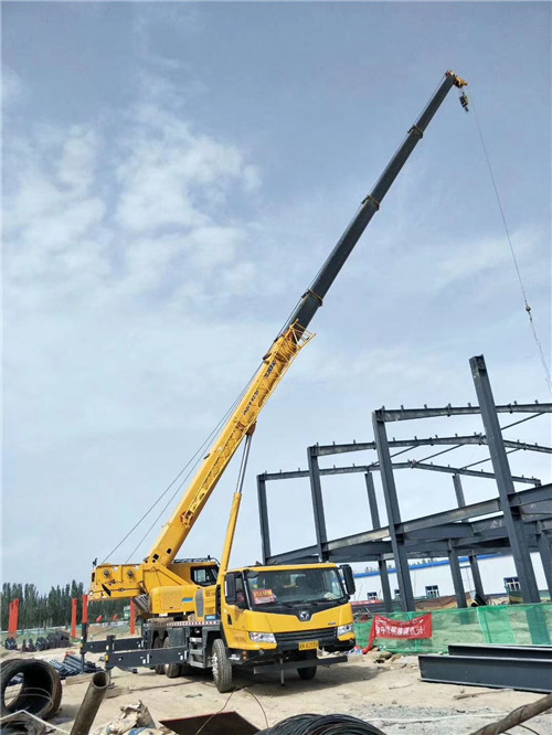 平安区超高层建筑钢结构吊装案例